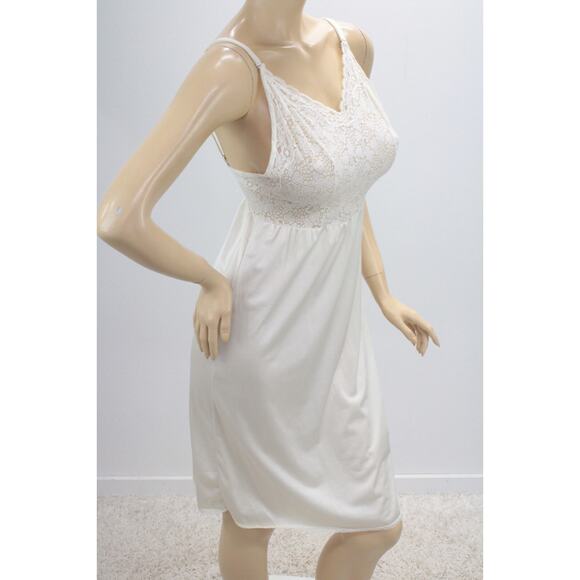 Vintage Vanity Fair Full Slip size 34 36 Cream Nylon Stretch Lace Adjustable - Picture 4 of 8